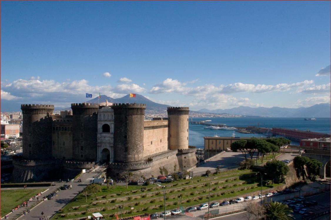 Residence Gli Angioini Srl Naples Luaran gambar