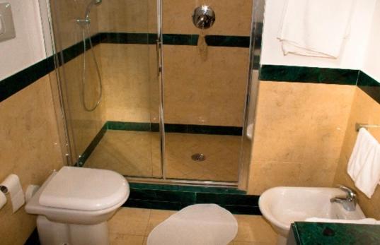 Residence Gli Angioini Srl Naples Luaran gambar