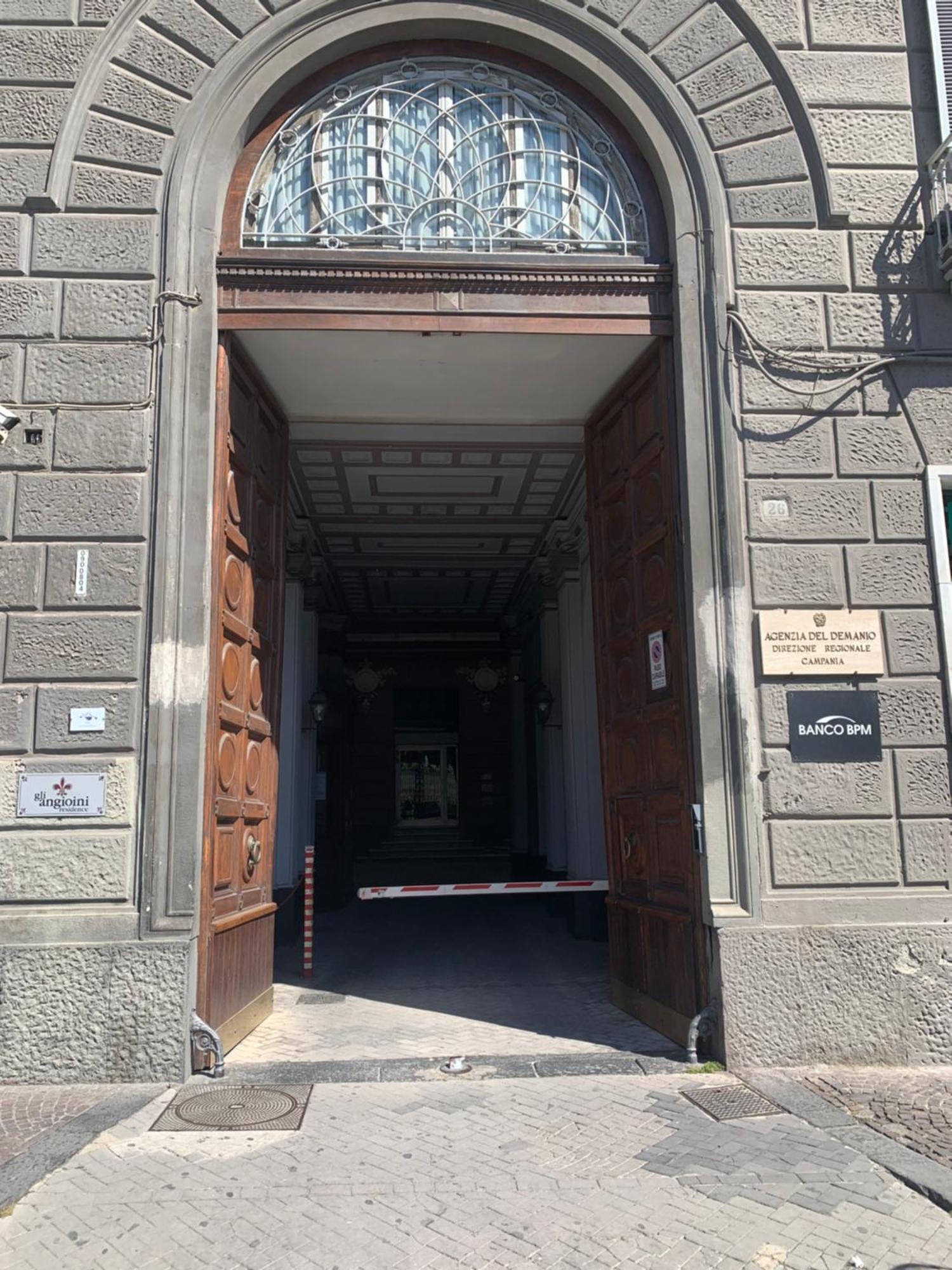 Residence Gli Angioini Srl Naples Luaran gambar
